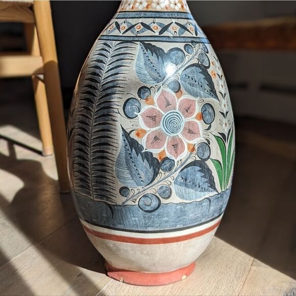 Vintage Tonala Floor Pottery Vessel - Picture 9 of 9